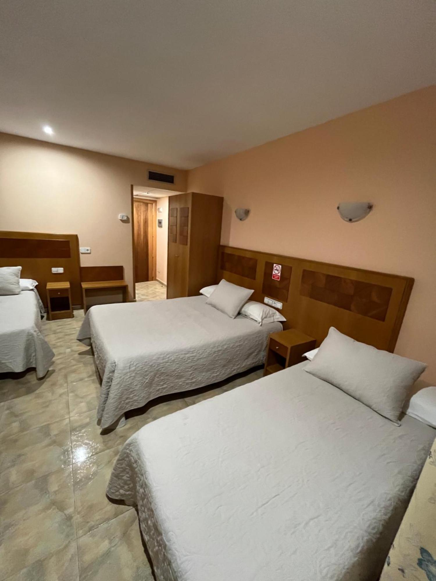 Hostal Azul El Molar Extérieur photo