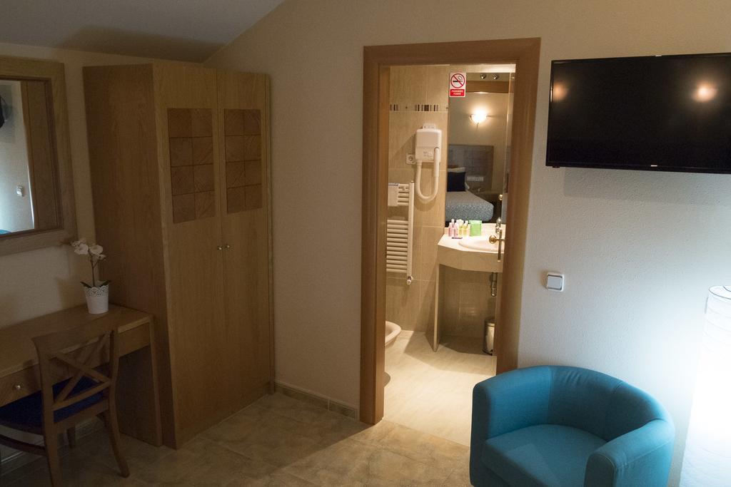 Hostal Azul El Molar Extérieur photo