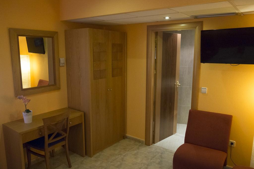 Hostal Azul El Molar Extérieur photo