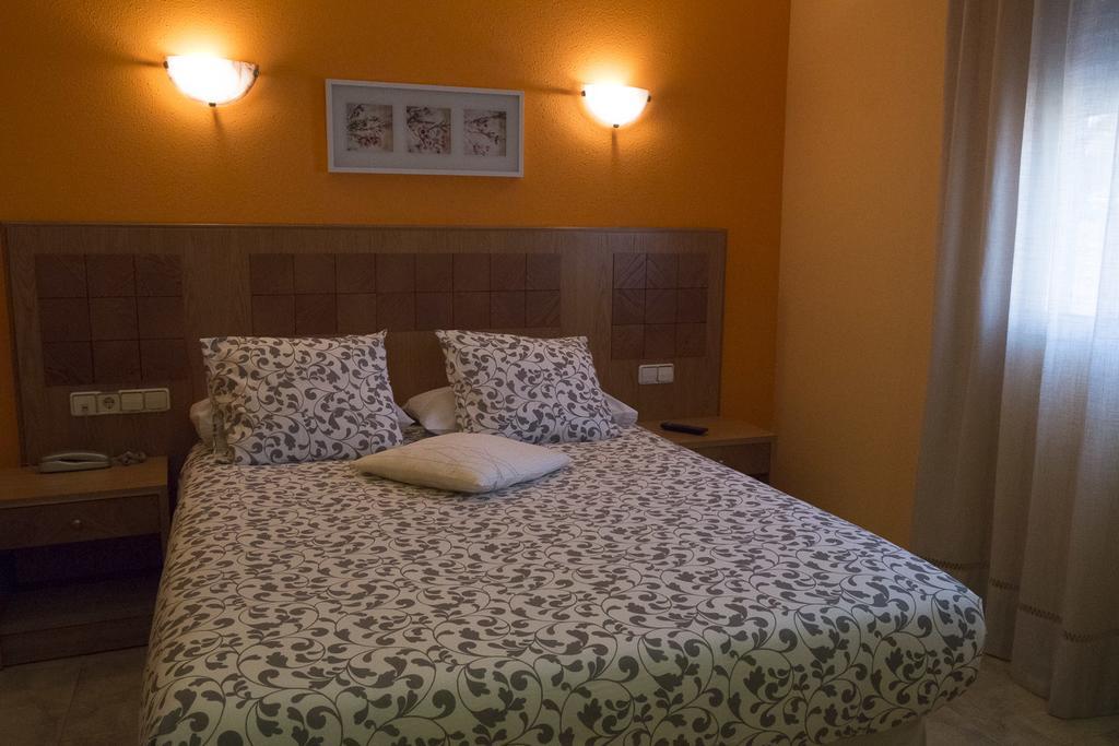 Hostal Azul El Molar Extérieur photo